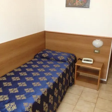 Merloni Hotel 3*